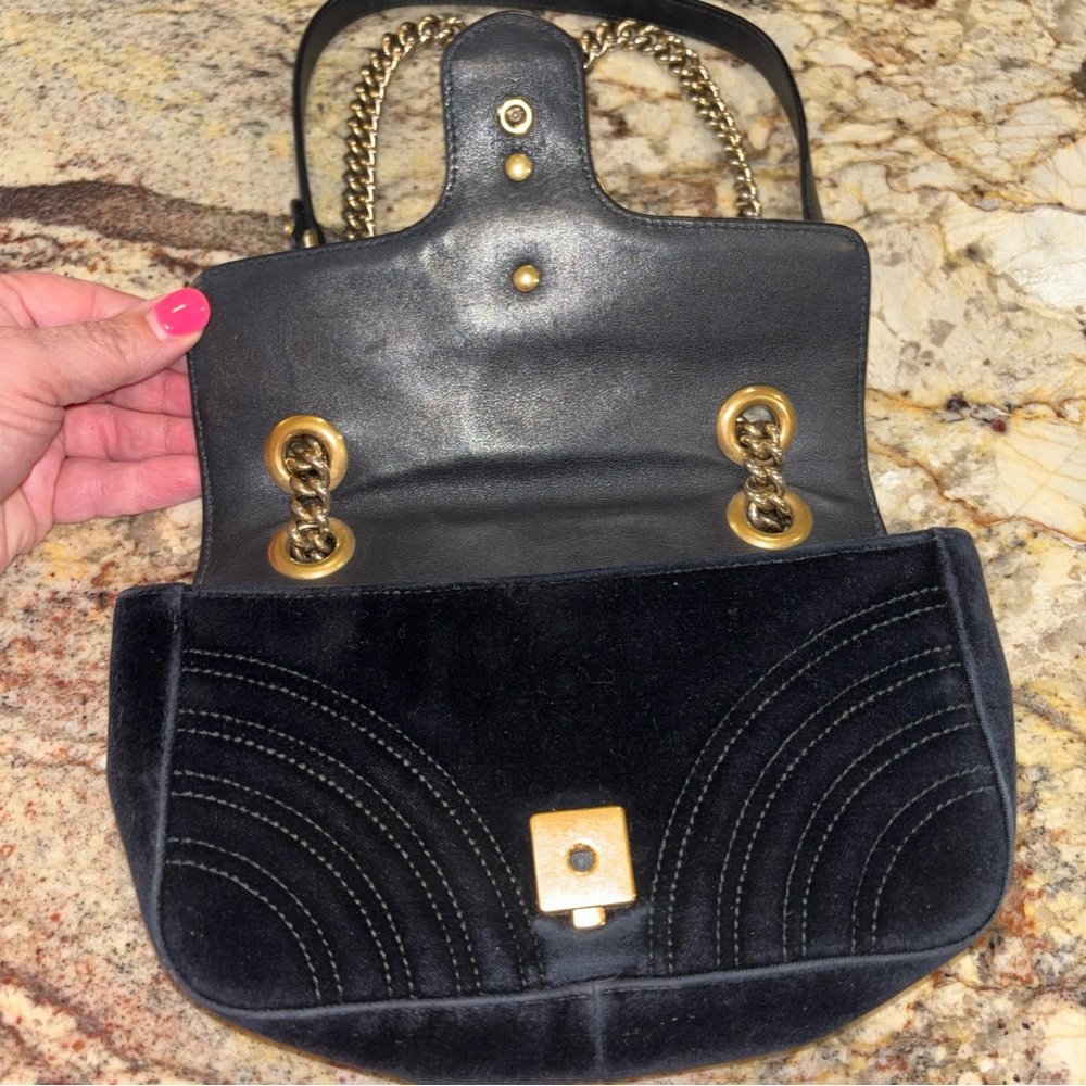 Gucci Black Velvet Marmont Shoulder Bag GG Authentic - Picture 7 of 10
